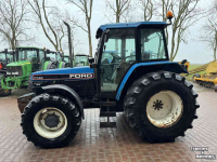 Tracteur Ford 7740