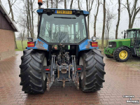 Tracteur Ford 7740