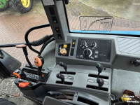Tracteur Ford 7740