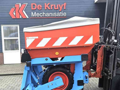 Semoir Monosem NG plus 8 R hydr