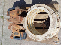 Poids frontaux Valmet wielgewichten valmet 70kg  frontgewichten valtra 37.5
