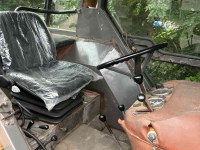 Tracteur Renault 75-12 LS ( omkeer naast het stuur)