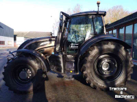 Tracteur Valtra T215 Versu