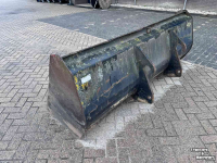 Godets chargeur Hekamp verreikerbak grondbak New Holland 250 CM