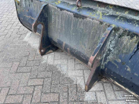 Godets chargeur Hekamp verreikerbak grondbak New Holland 250 CM