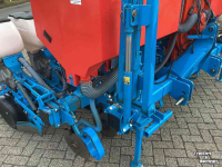 Semoir monograine Monosem NG plus 4-6R Maiszaaimachine