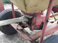 Distributeur d‘engrais Vicon Getrokken pendel strooier