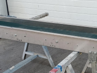 Convoyeur élévateur  Opvoerband 1800X300 OPVOERBAND ELEVATOR BELT FÖRDERBAND STEIGBAND