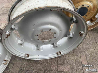 Roues, Pneus, Jantes, Barillets Jumelage Case-IH set velgen 12w x 38 verstelbaar, ZF 8 gaats