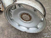 Roues, Pneus, Jantes, Barillets Jumelage Case-IH set velgen 12w x 38 verstelbaar, ZF 8 gaats