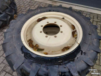 Roues, Pneus, Jantes, Barillets Jumelage Zetor Cultuurwielen 12.4 R28  12.4 R 46   (320/95 R28 320/95 R46)  ZF Steek
