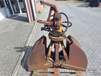 Bennes preneuse  Schalenknijper / grondknijper / knijpbak