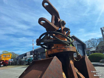 Bennes preneuse  Schalenknijper / grondknijper / knijpbak