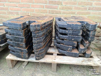 Poids frontaux Valtra gewichten 50kg 12 stuks