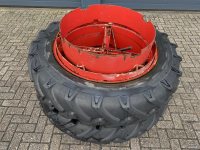 Roues, Pneus, Jantes, Barillets Jumelage  Dubbellucht 13.6-12R38