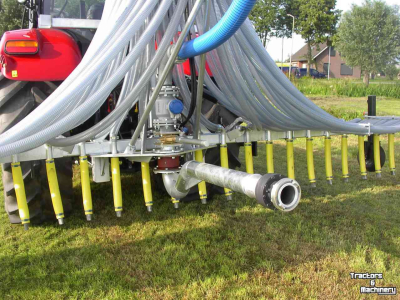 Distributeur à tuyau flexible trainé De With Sleepslang bemester