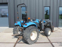 Tracteur pour horticulture New Holland TC25D (Shibaura ST324H) hydrostaat minitrekker tractor met voorlader frontlader