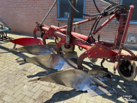 Charrues Kverneland 4 Schaars Ploeg