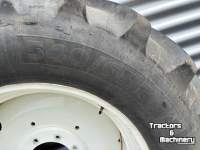 Roues, Pneus, Jantes, Barillets Jumelage Michelin Set Michelin Banden 540/65R34 & 440/65R24 Vaste Velgen