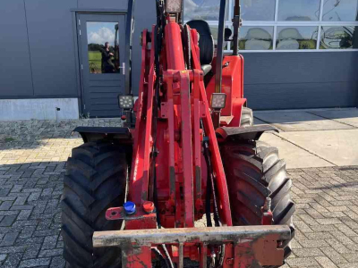 Chargeuse sur pneus Schäffer 4250