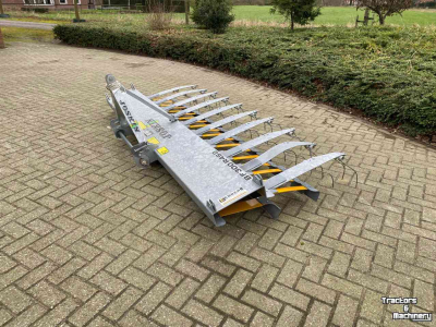 Aérateur de prairie Joskin BF300R4S2
