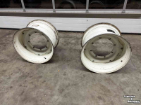 Roues, Pneus, Jantes, Barillets Jumelage New Holland 18x28