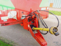 Distributeur de fourrage en bloc Strautmann BVW 801