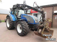Tracteur Valtra T202D Tractor
