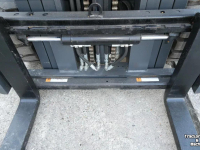 Chariot élévateur Baoli Diesel Overjarig weinig uren!! Lease &euro; 345,-- p/m!!* KBD25 halfcabine!!
