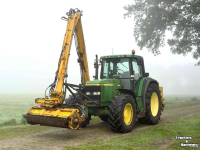 Tracteur John Deere 6910 met Herder Grenadier MBK 120 S