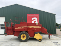 Presses  New Holland pakkenpers D2000