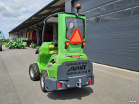 Chargeuse sur pneus Avant 528 Rental mini-shovel