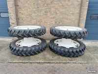 Roues, Pneus, Jantes, Barillets Jumelage BKT 300/95R46 EN 320/90R46