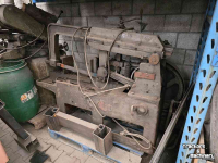 Autres machines et accessoires pour l'atelier et terrain  beugel zaag machine