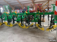 Cultivateur  Maintech Schoffelbalk met compleet paralellogram en toebehoren vingerweeder - weeder - greencam - korstenbreker -