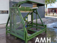 Basculeur de caisses Schouten KK-180-2  Kisten kantelaar,  box tipper, Kistenkipper