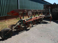 Charrues Kverneland 4+1 schaar vario ploeg