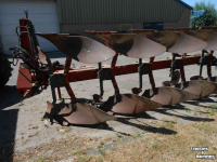 Charrues Kverneland 4+1 schaar vario ploeg