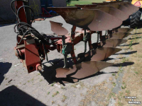Charrues Kverneland 4+1 schaar vario ploeg