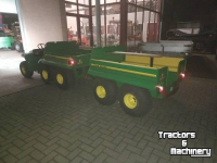 Tracteur pour vignes et vergers John Deere gator 6x4