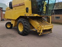 Moissonneuse batteuse New Holland TX34 MAAIDORSER