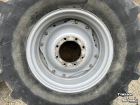 Roues, Pneus, Jantes, Barillets Jumelage Firestone 420/85R28<>520/85R38