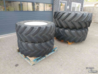 Roues, Pneus, Jantes, Barillets Jumelage New Holland Wielen  680/75 R32 en 480/65 R28