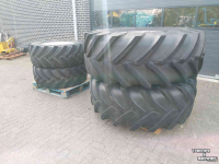 Roues, Pneus, Jantes, Barillets Jumelage New Holland Wielen  680/75 R32 en 480/65 R28