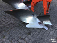 Charrues Kuhn Vari-master 123