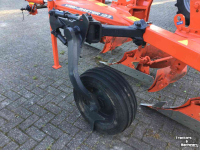 Charrues Kuhn Vari-master 123