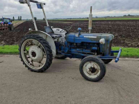 Tracteurs anciens Ford Dexta