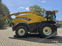 Ensileuse automotrice New Holland FR 550
