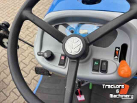 Tracteur New Holland BOOMER 25 HST
