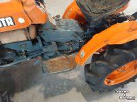 Tracteur pour horticulture Kubota B 7100 HST Mini Tractor